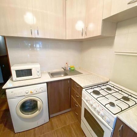 Квартира Напротив Аэропорта Apartment Turksib ภายนอก รูปภาพ