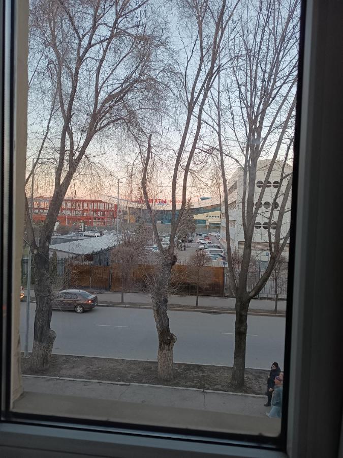 Квартира Напротив Аэропорта Apartment Turksib ภายนอก รูปภาพ